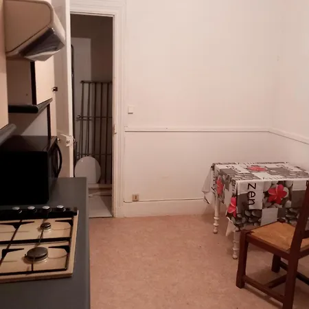 3 P Apartment